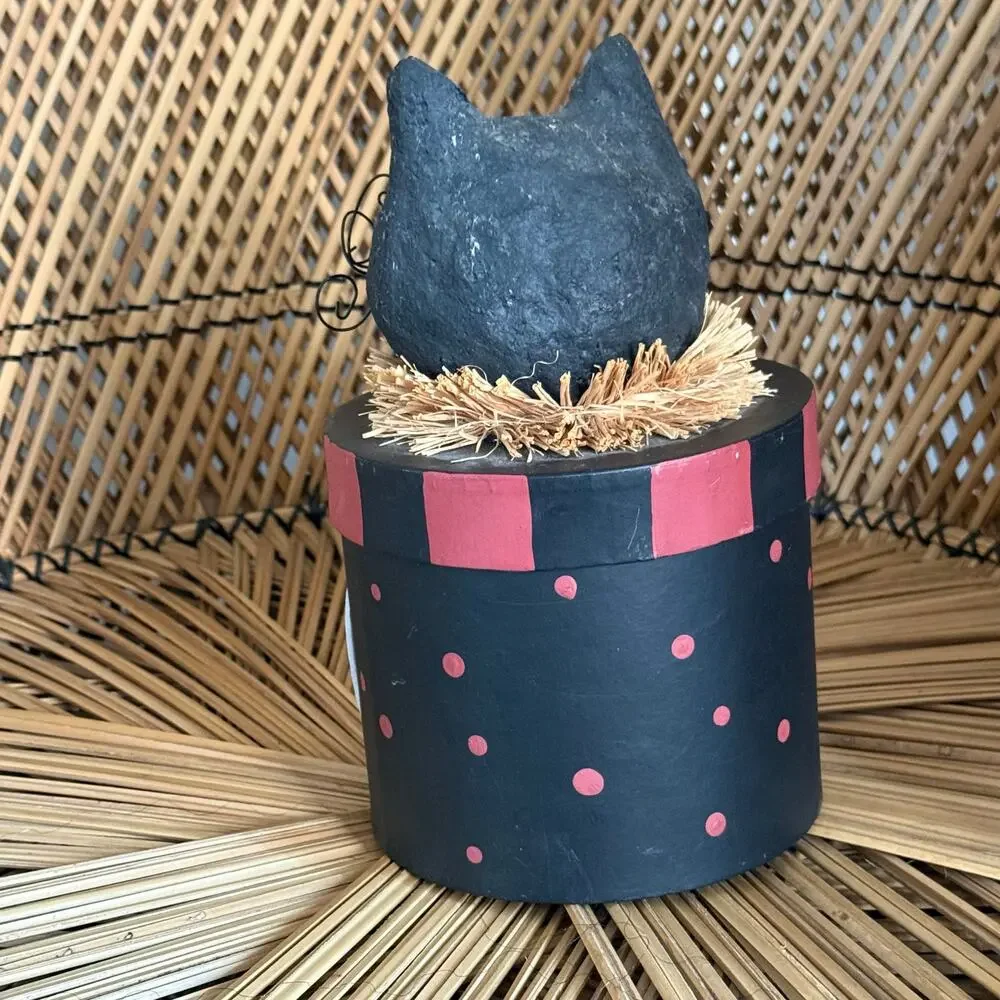 Vintage Style Paper Mache round box with black cat head 